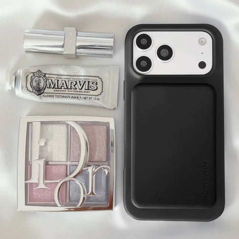 Black Slim Portable MagSafe Charger Power Pack