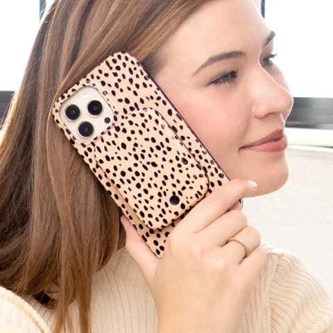 Spotted Cheetah Portable MagSafe Charger Power Pack
