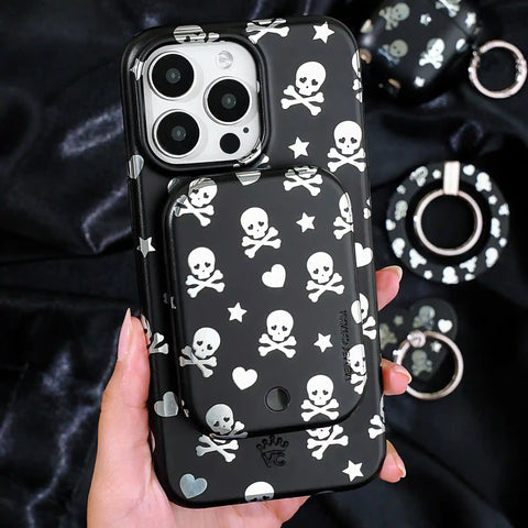 Chrome Skulls Portable MagSafe Charger Power Pack