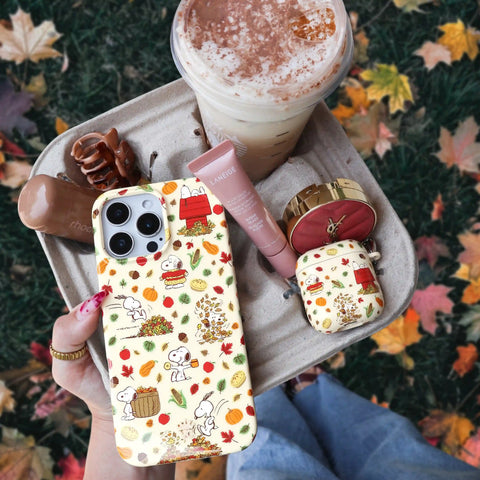 Snoopy Autumn Leaves AirPod Case